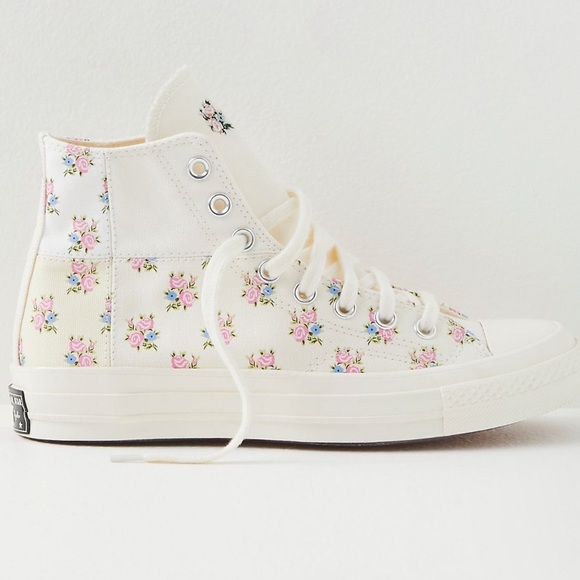 🌸NWT CHUCK TAYLOR ALL STAR CONVERSE FLORAL - Picture 3 of 4